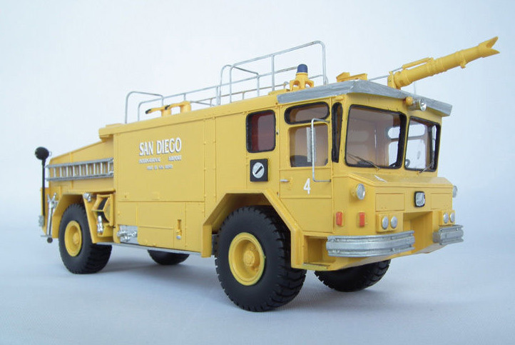 1/50 Yankee Walter Crash Truck Model CB3000 ARFF – High Quality Resin KIT
