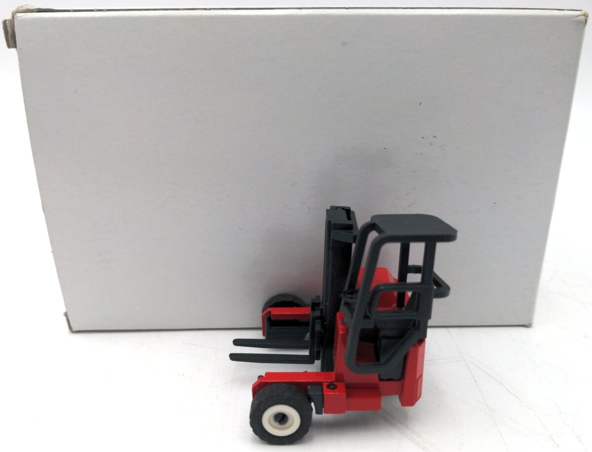 Conrad 2781 Moffett Truck-Mount Carrying Forklift