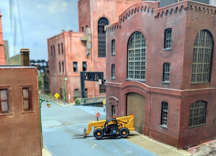 1/87 HO Scale Custom Built Xtreme Telehandler. 3D Printed Resin Model