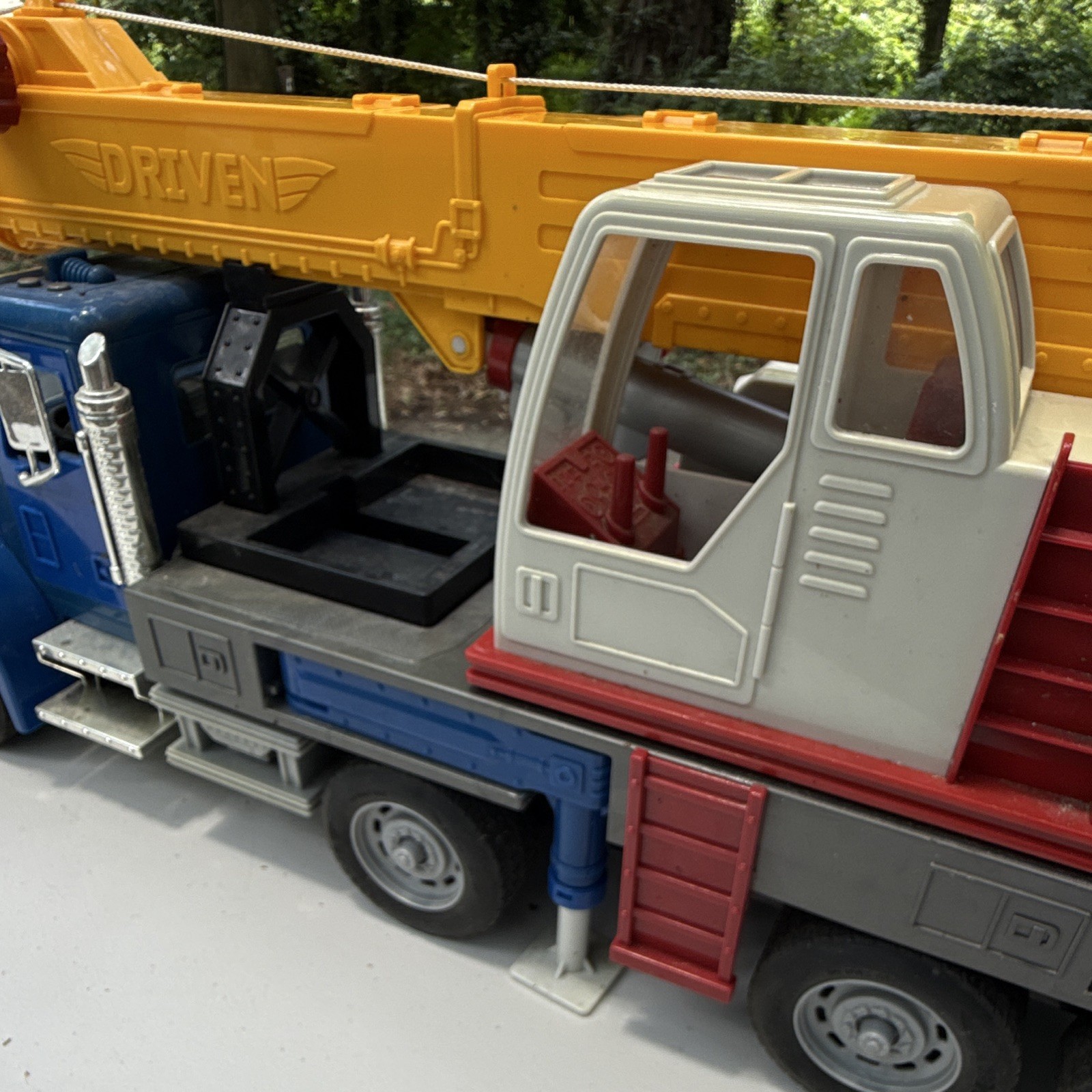 Driven Crane Truck Construction Vehicle Blue/Yellow/Gray/Red Plastic