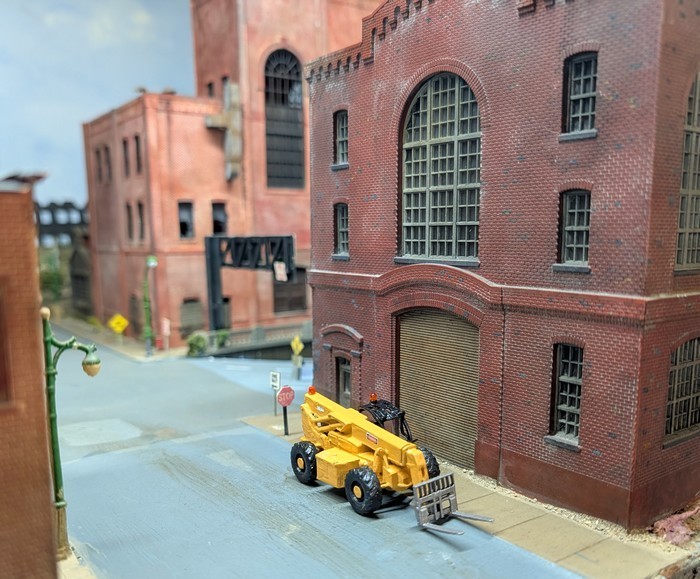 1/87 HO Scale Custom Built Xtreme Telehandler. 3D Printed Resin Model