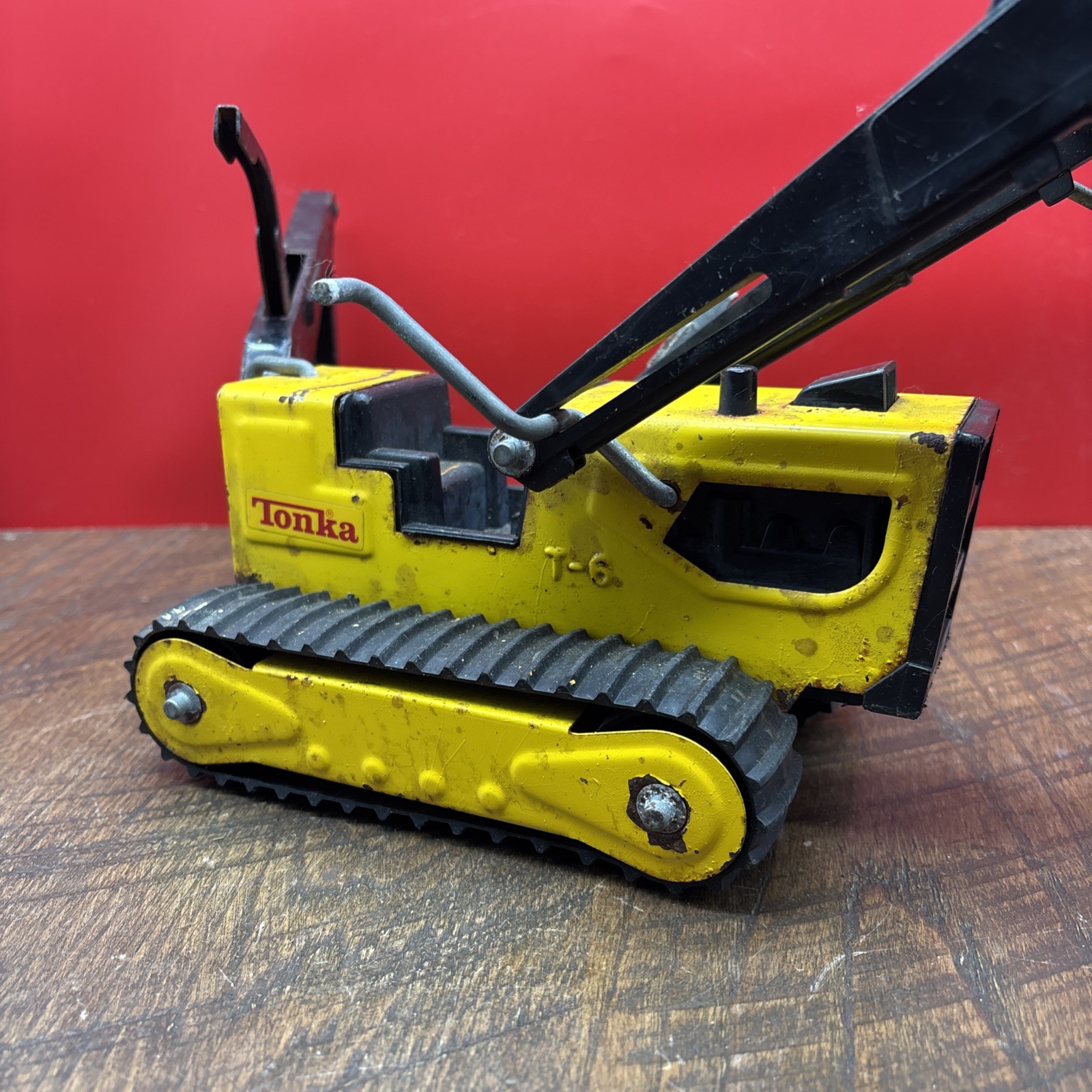 Vintage Metal Tonka T-6 Track Front End Loader / Backhoe Bulldozer #810659