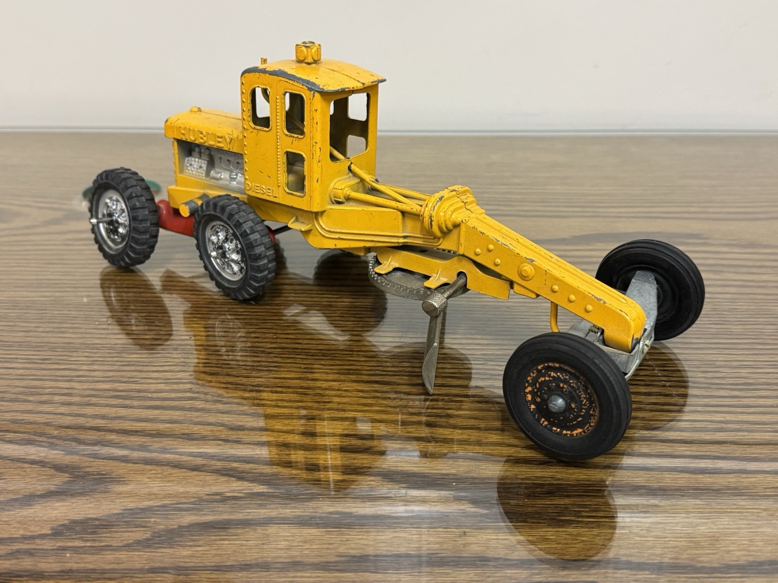 Vintage Hubley Steerable Yellow & Red Diesel Road Grader 503 1958 Die Cast