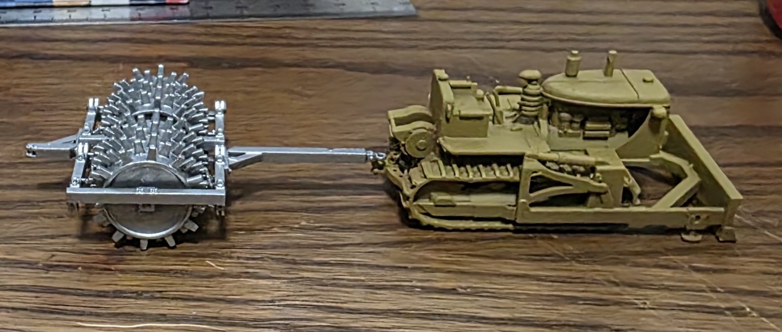 One 1/87 scale sheepsfoot roller! EXCLUSIVE!