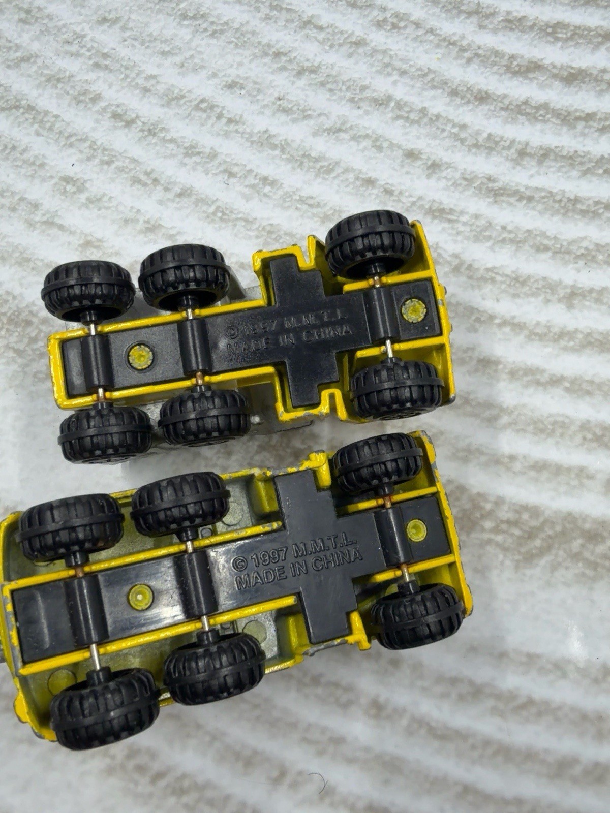 Matchbox Superfast Mack Lot 2 Dump & Crane Trucks 1:64 Yellow Diecast 1975