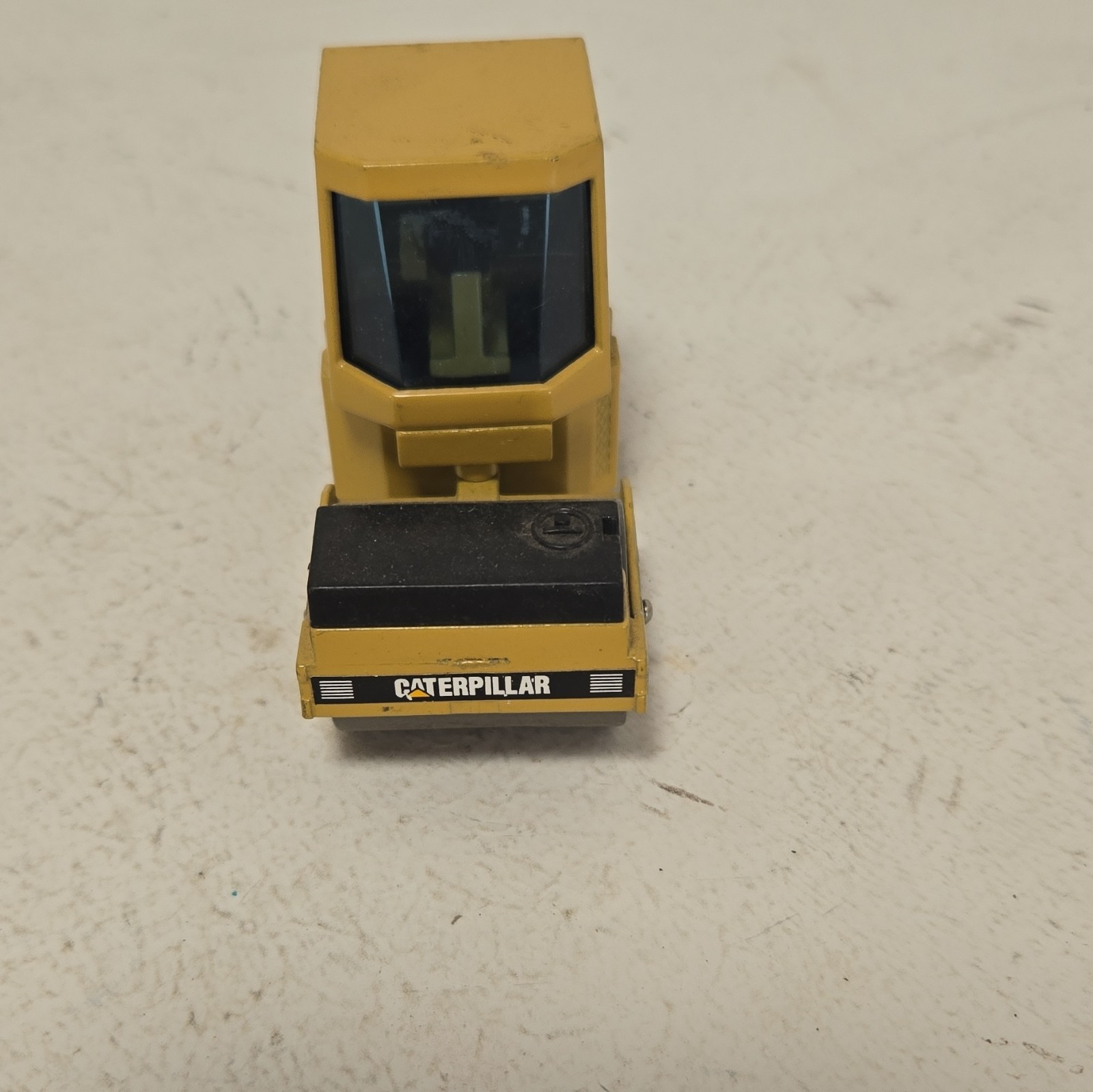 Joal 1/50 Scale Die Cast Caterpillar CB-534 Asphalt Roller