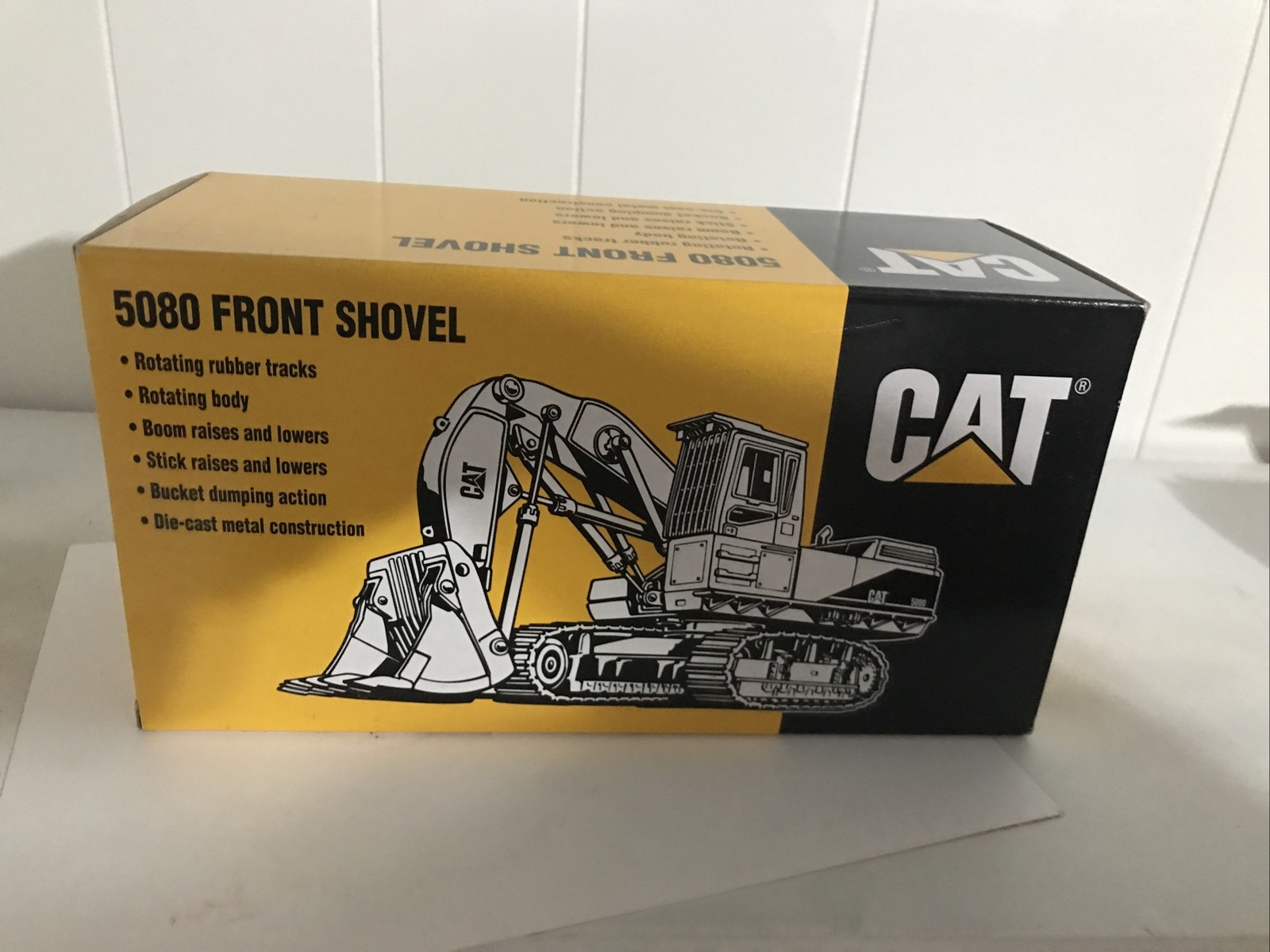 1997 Ertl #2676 1:50 Scale CAT 5080 Front Shovel Die Cast Model Toy In The Box