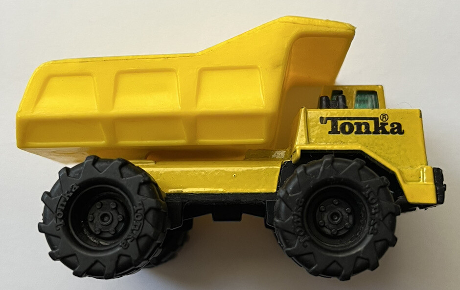 Vintage 1992 Tonka Dump Truck Diecast and Plastic 3″