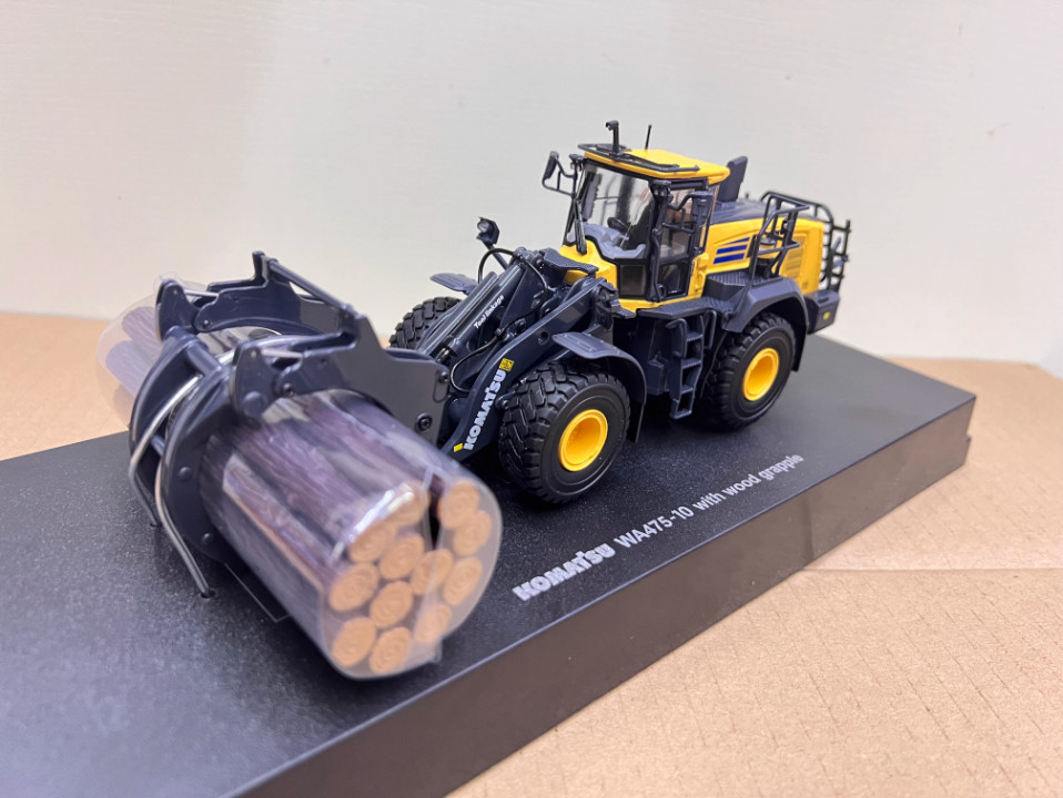 1:50 UH Komatsu WA475-10 Wooden Clamp Loader Construction Machine Diecast Model
