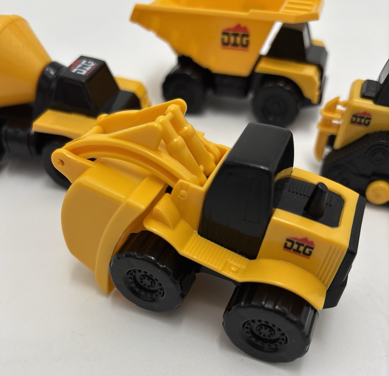 Sunny Days 3″ Little Machines Plastic Construction Vehicles Dozer Cement Dump