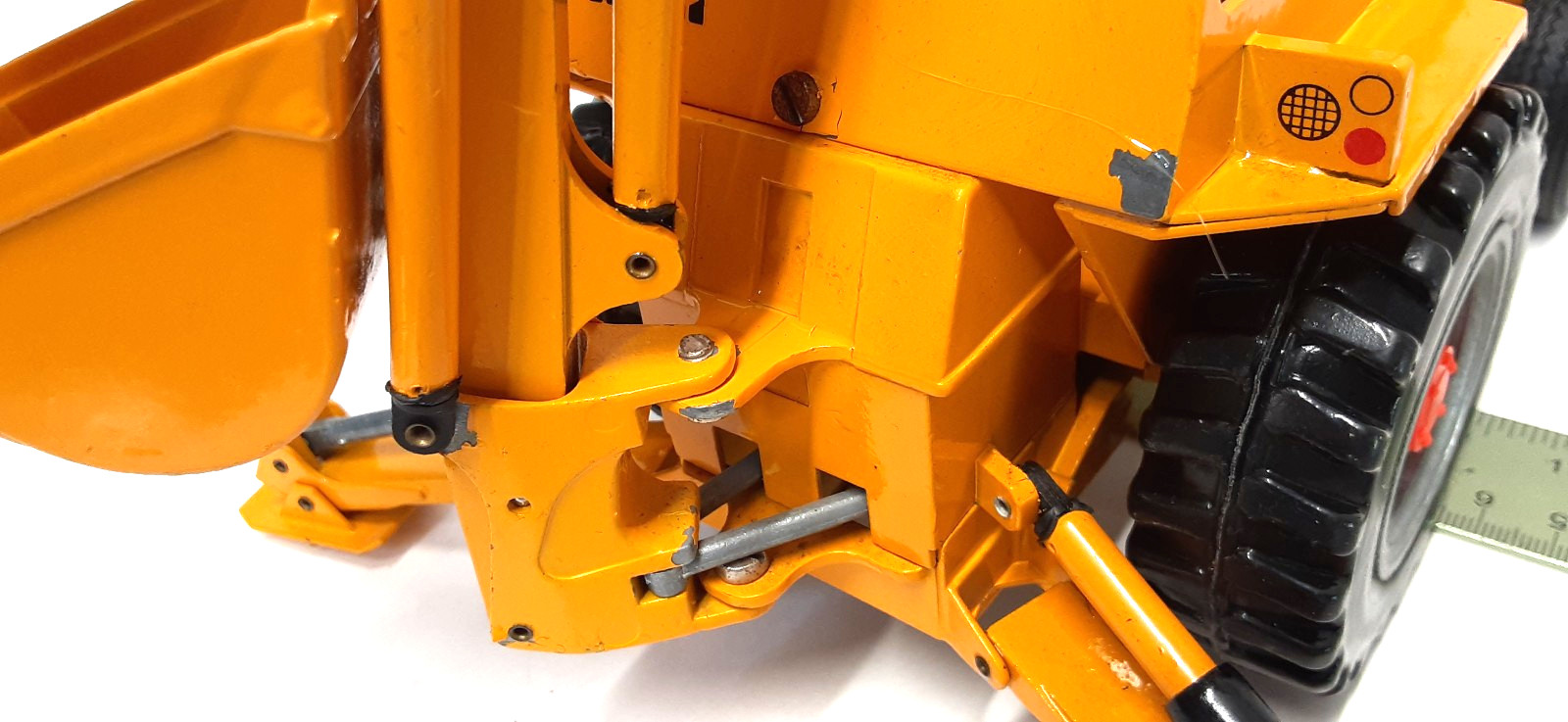 Vintage Case 580B Construction King Loader Backhoe 1:16 – Gescha – W. Germany
