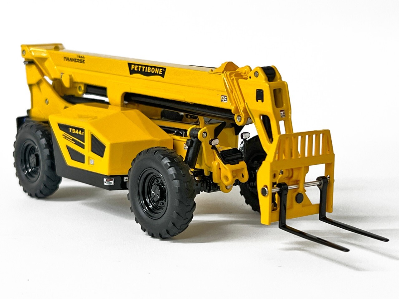 Pettibone Traverse T944X Telehandler – Weiss Bros 1:50 Scale Model #WBR036 New