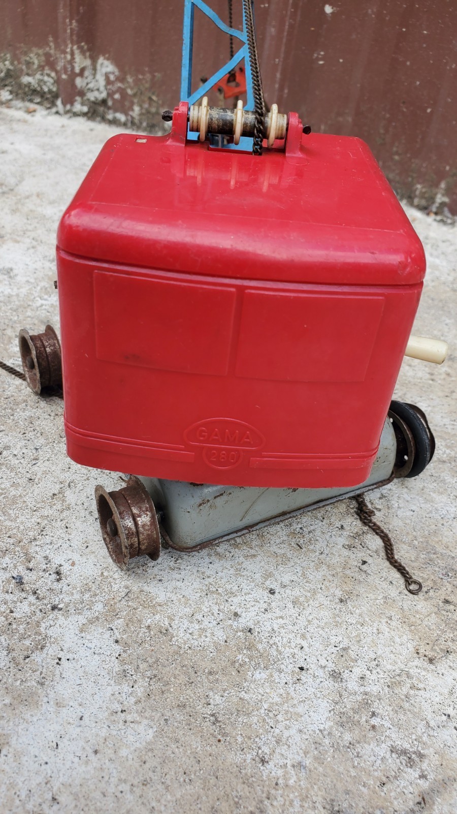 Vintage Gama Crawler Bucket Made in Germany