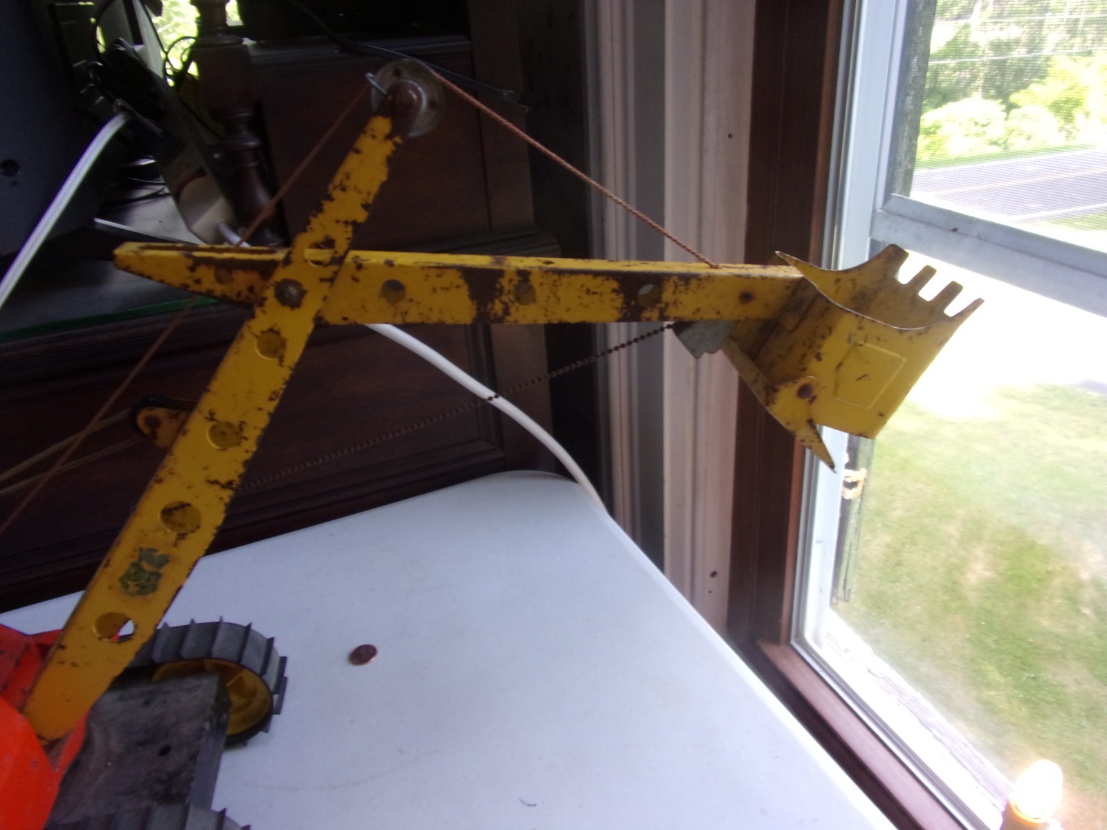 Vintage Power Rigger Pressed Steel Drag Line Toy Construction Crane