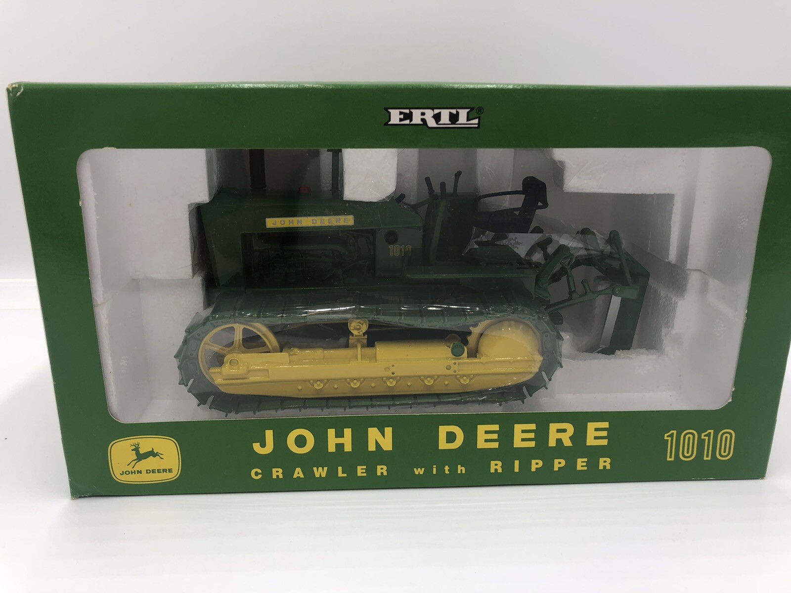 MIP 1:16 Scale John Deere 1010 Crawler W/ripper / Plow City (Ertl 16093A)