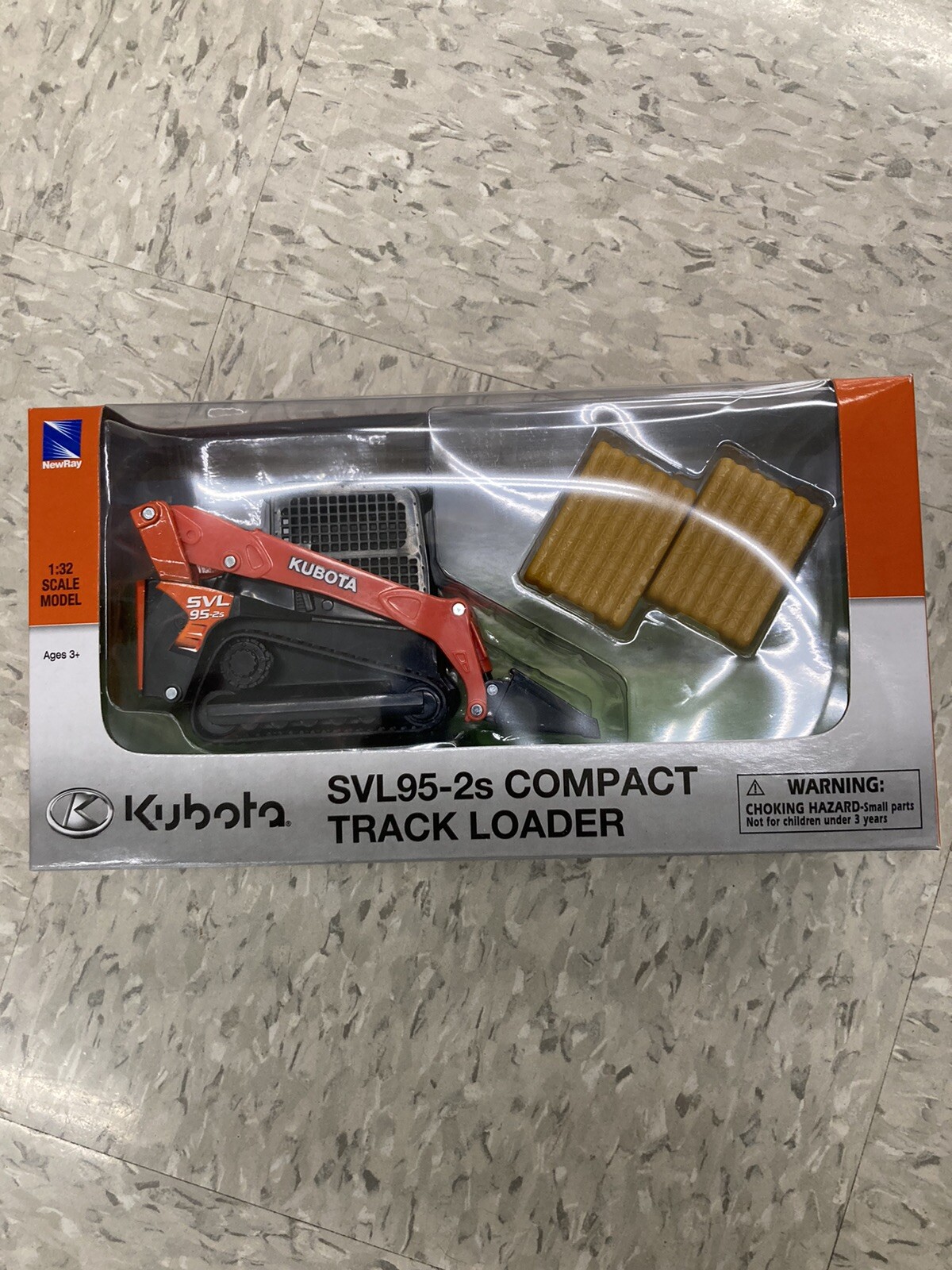 Kubota SVL95-2s Compact Track Loader Model Diecast Collectible Playset 1:32 New