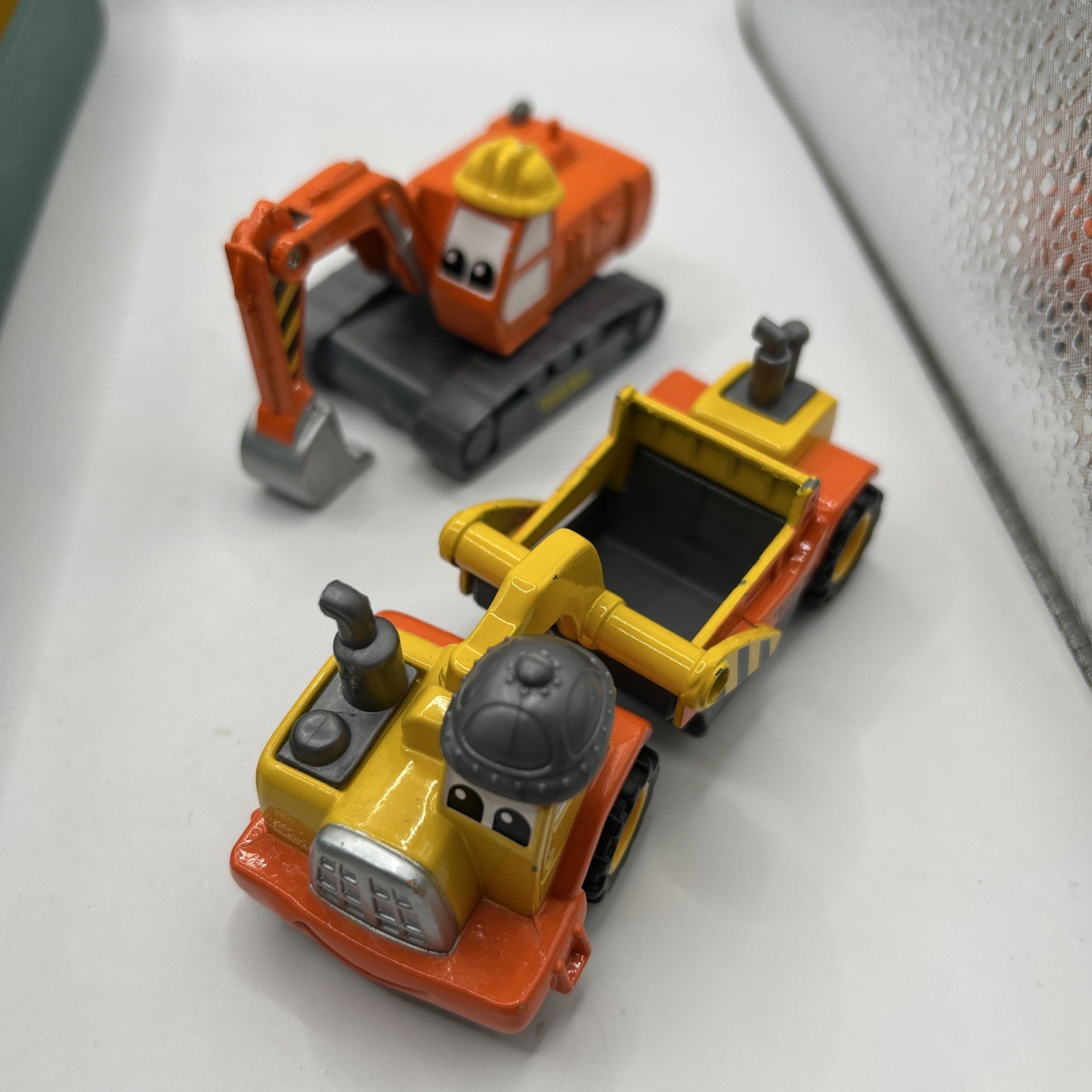 Hasbro Tonka Maisto Excavator & Earth Movin’ Earl