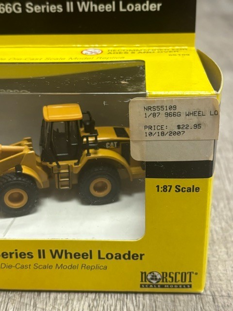 Factory Sealed CAT 966G Series ll Wheel Loader Diecast 1:87 Scale FREE SHIPPING