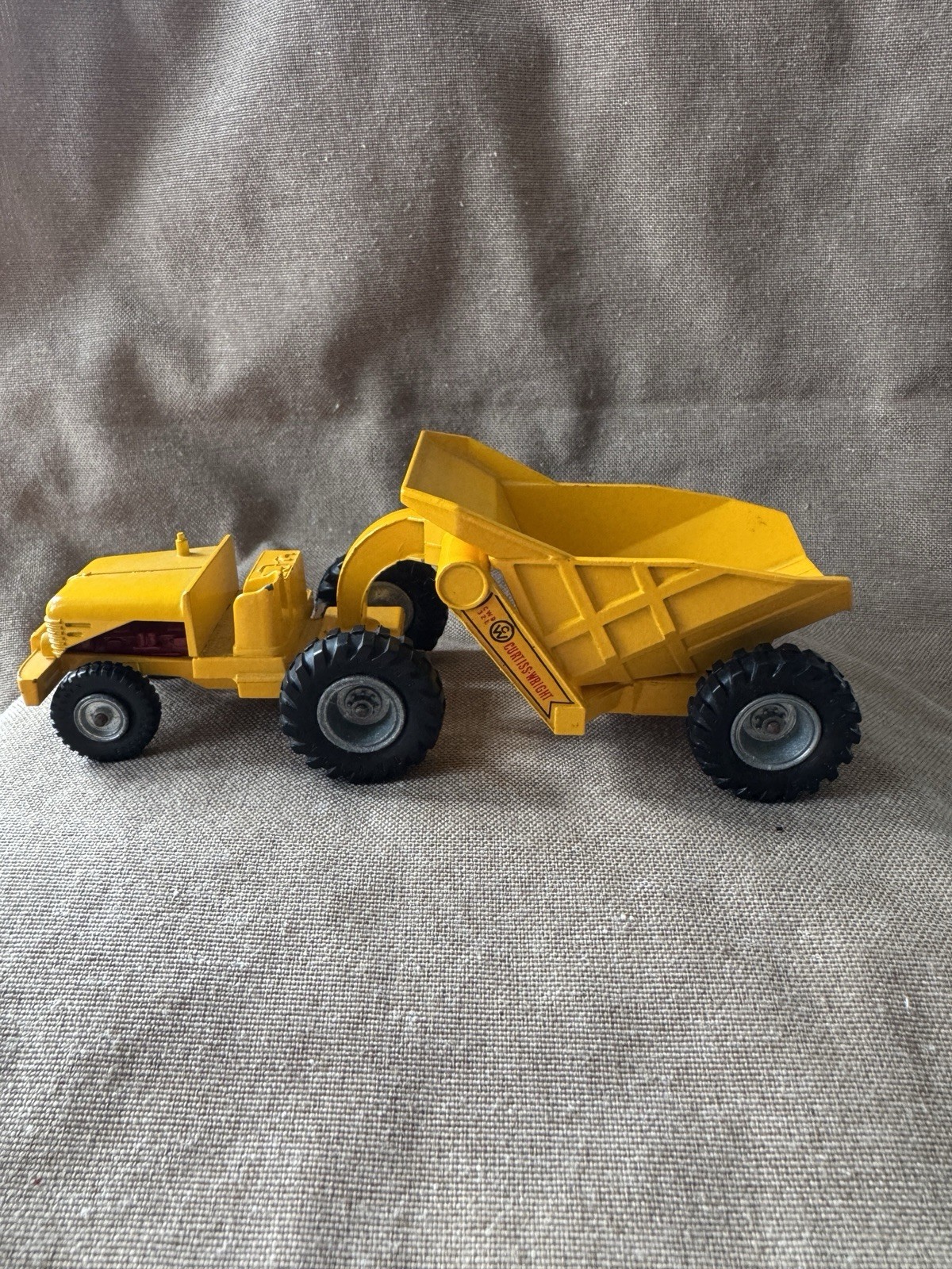 LESNEY/MATCHBOX #7 KING SIZE SERIES CURTISS WRIGHT REAR DUMPER CWD 321
