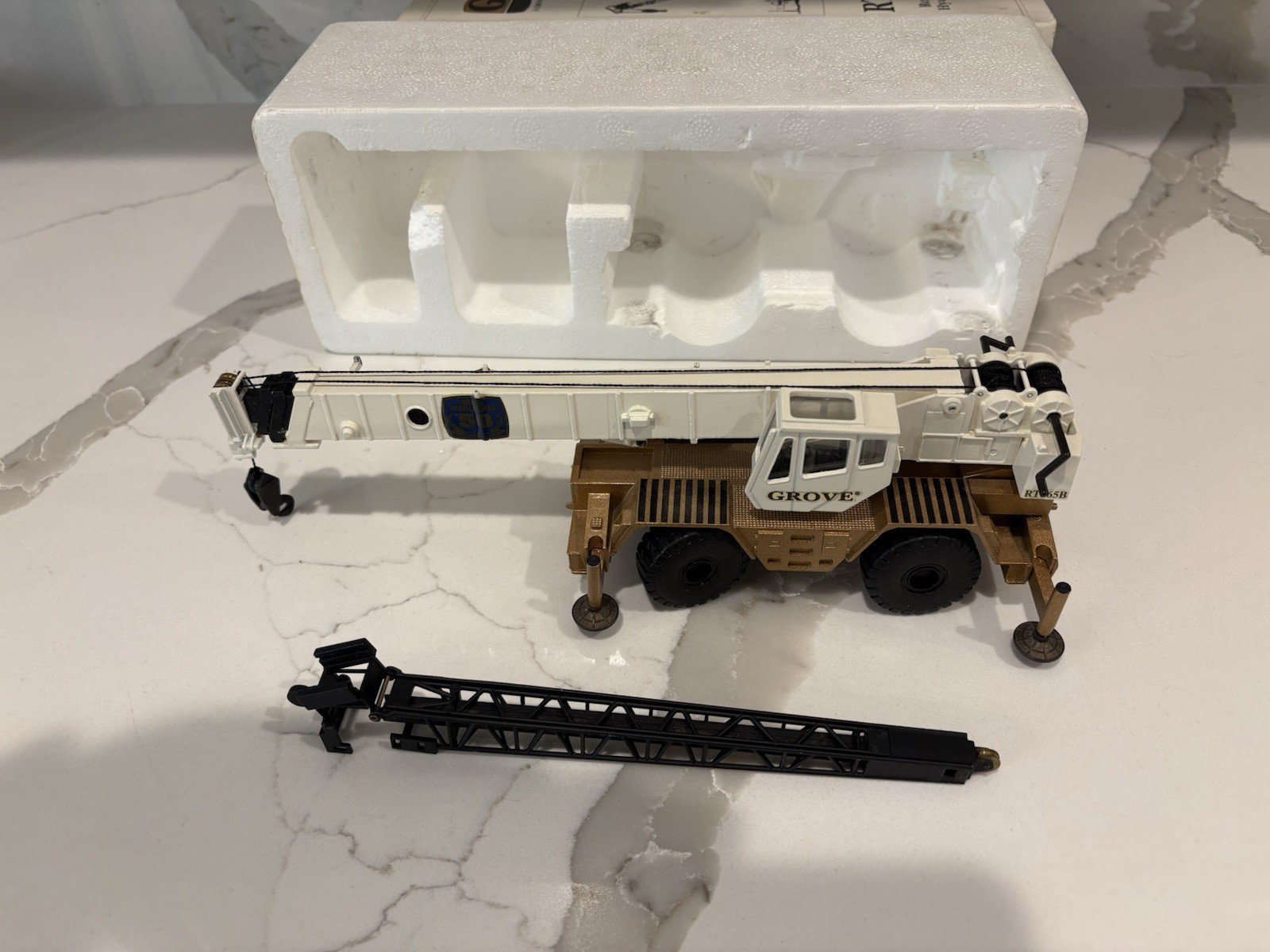1/55 Grove Model #RT865B Rough Terrain Hydraulic Crane by NZG W/Box!
