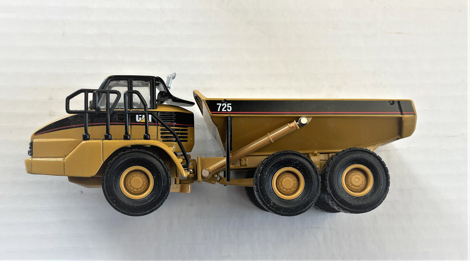 Norscot CAT 725 Articulated Truck Die Cast