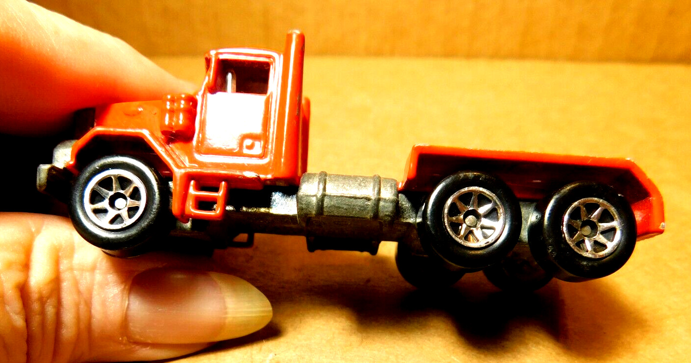 Hot Wheels~Vtg 1979 Malaysia Peterbilt Semi Tractor Trailer Truck Hauler Cab