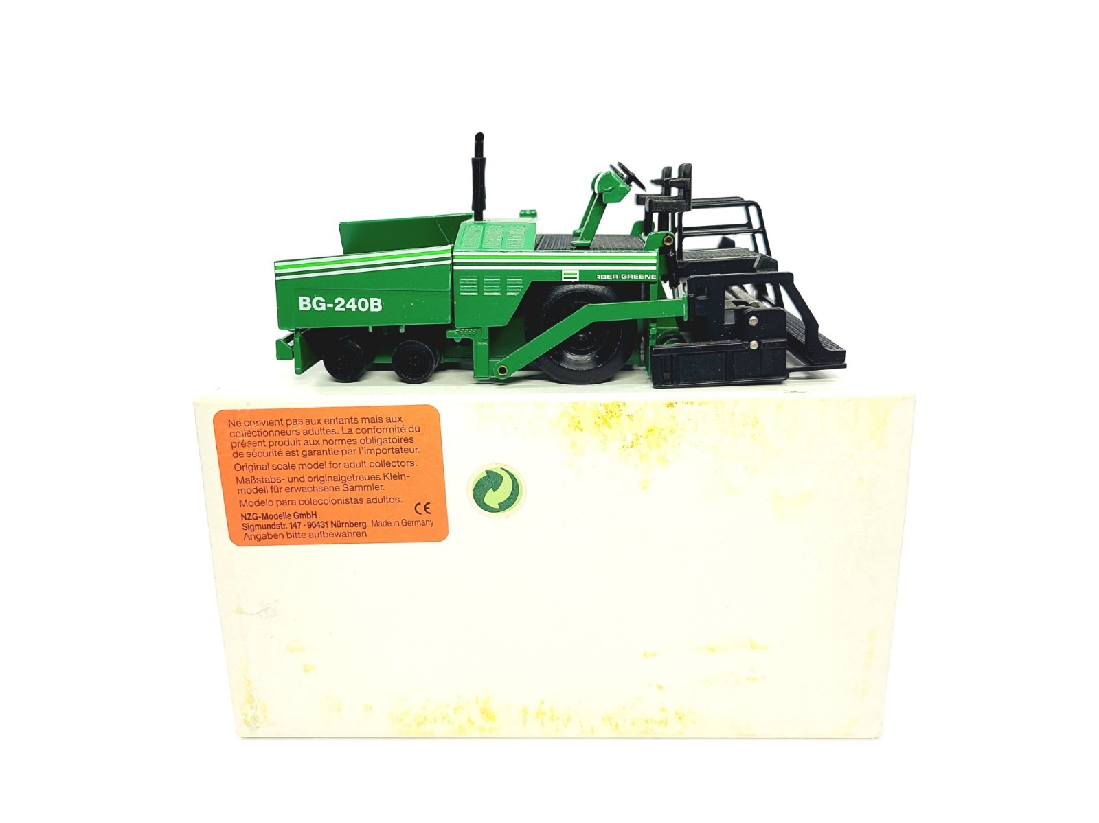 Barber-Greene BG-240B Asphalt Paver – NZG 1:50 Scale Diecast Model #388.1BG