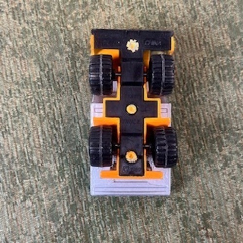 Matchbox International Ltd Dump Truck Orange Silver 1:140 Scale Made in China