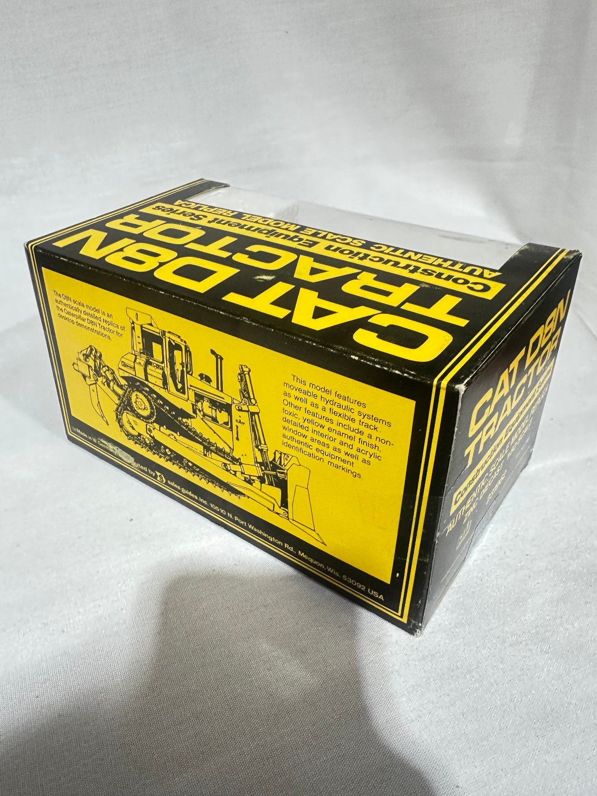 Caterpillar D8N Dozer With Blade & Ripper By NZG 1/50th Scale