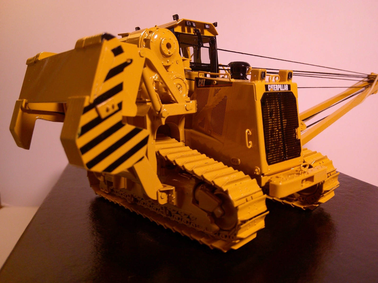 Classic Construction Models CCM Cat BRASS 583T with cab – 1 of 75 , NEW
