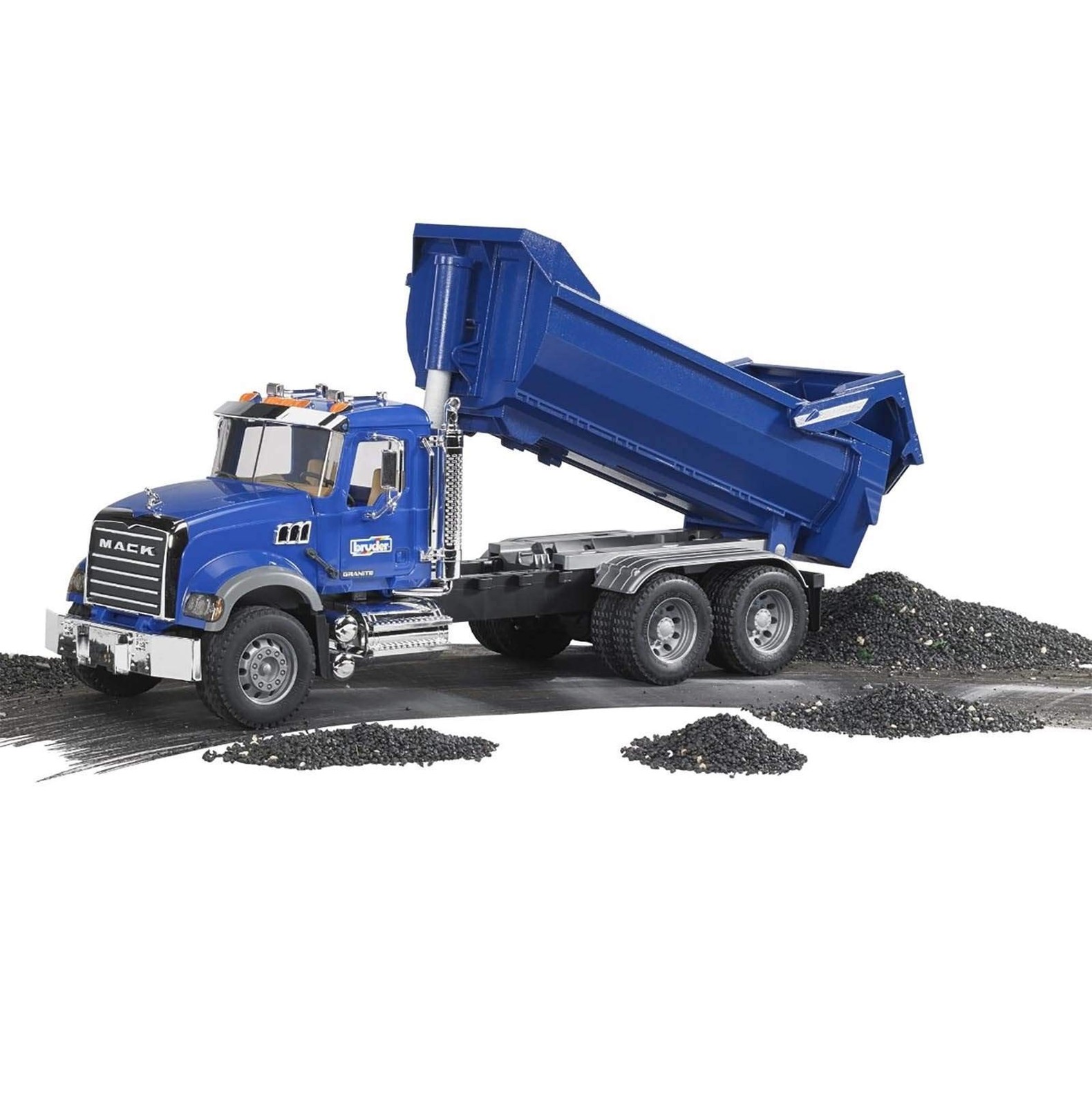 02823 MACK Granite Halfpipe Dump Truck