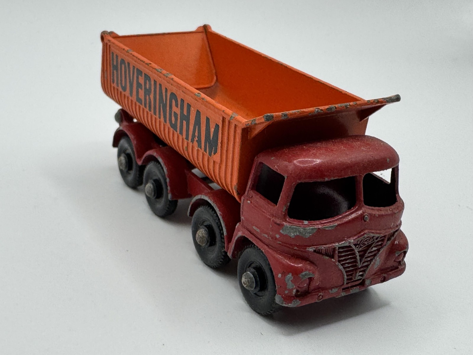 VINTAGE MATCHBOX LESNEY NO. 17 HOVERINGHAM TIPPER DIECAST TRUCK MADE IN ENGLAND