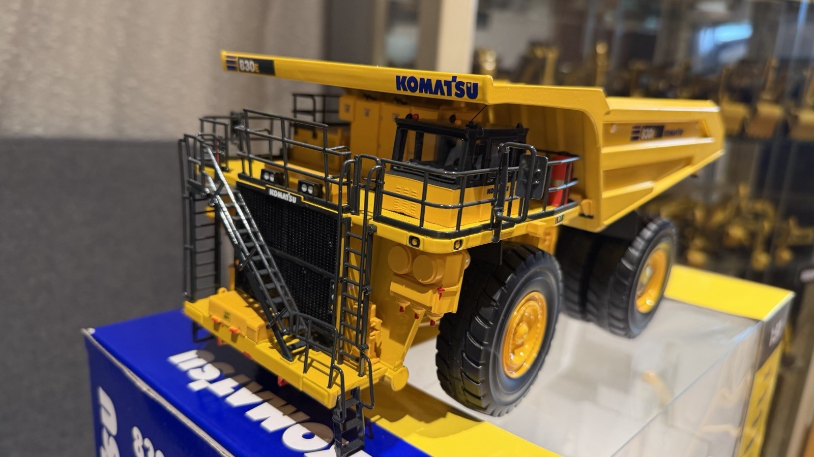 First Gear Komatsu 830E-AC Dump Truck 1:50 Diecast Model Yellow Black