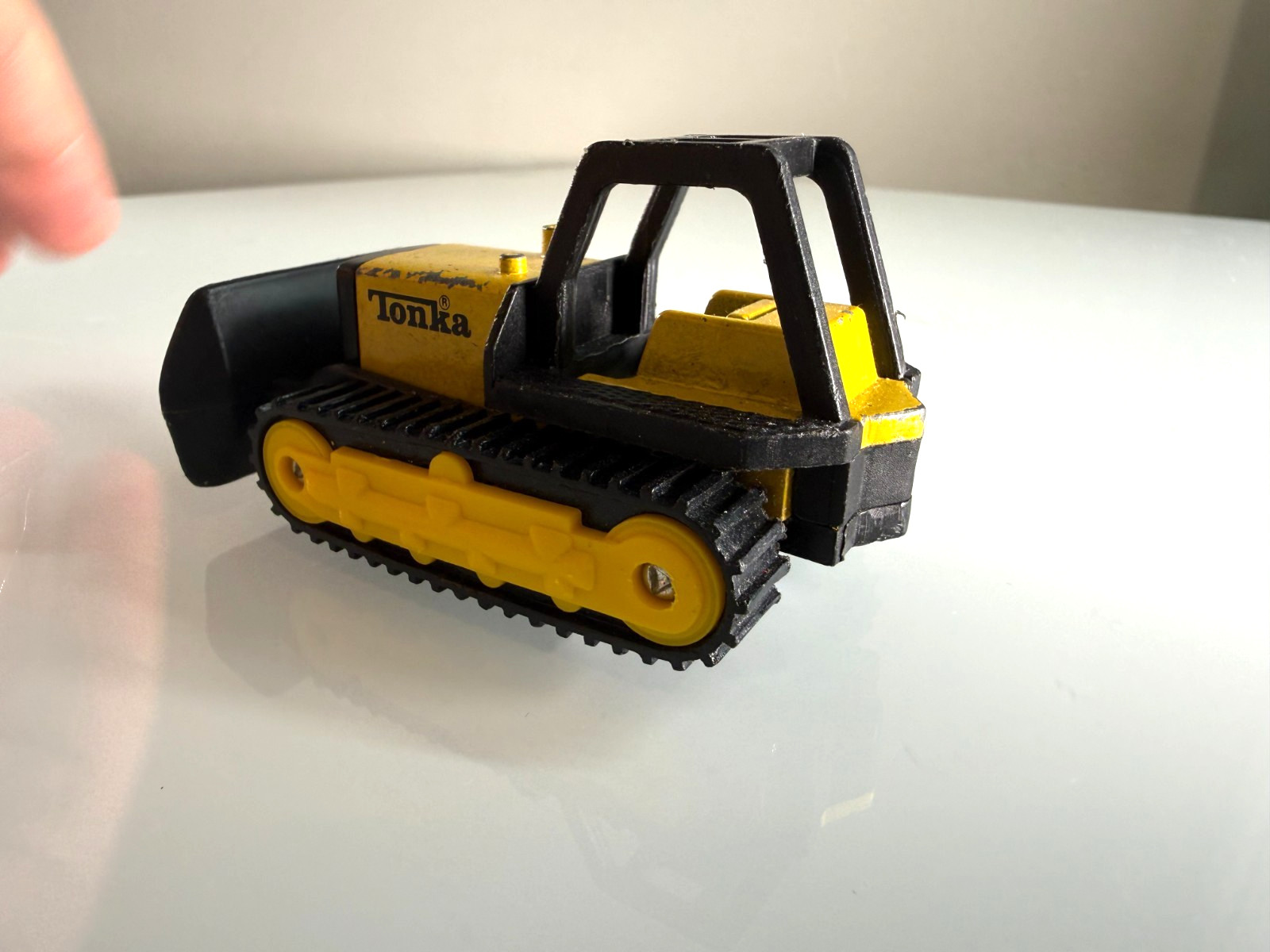 Vintage 1994 TONKA Bulldozer Diecast Cars Toy 1:64 Yellow Construction Truck 3″