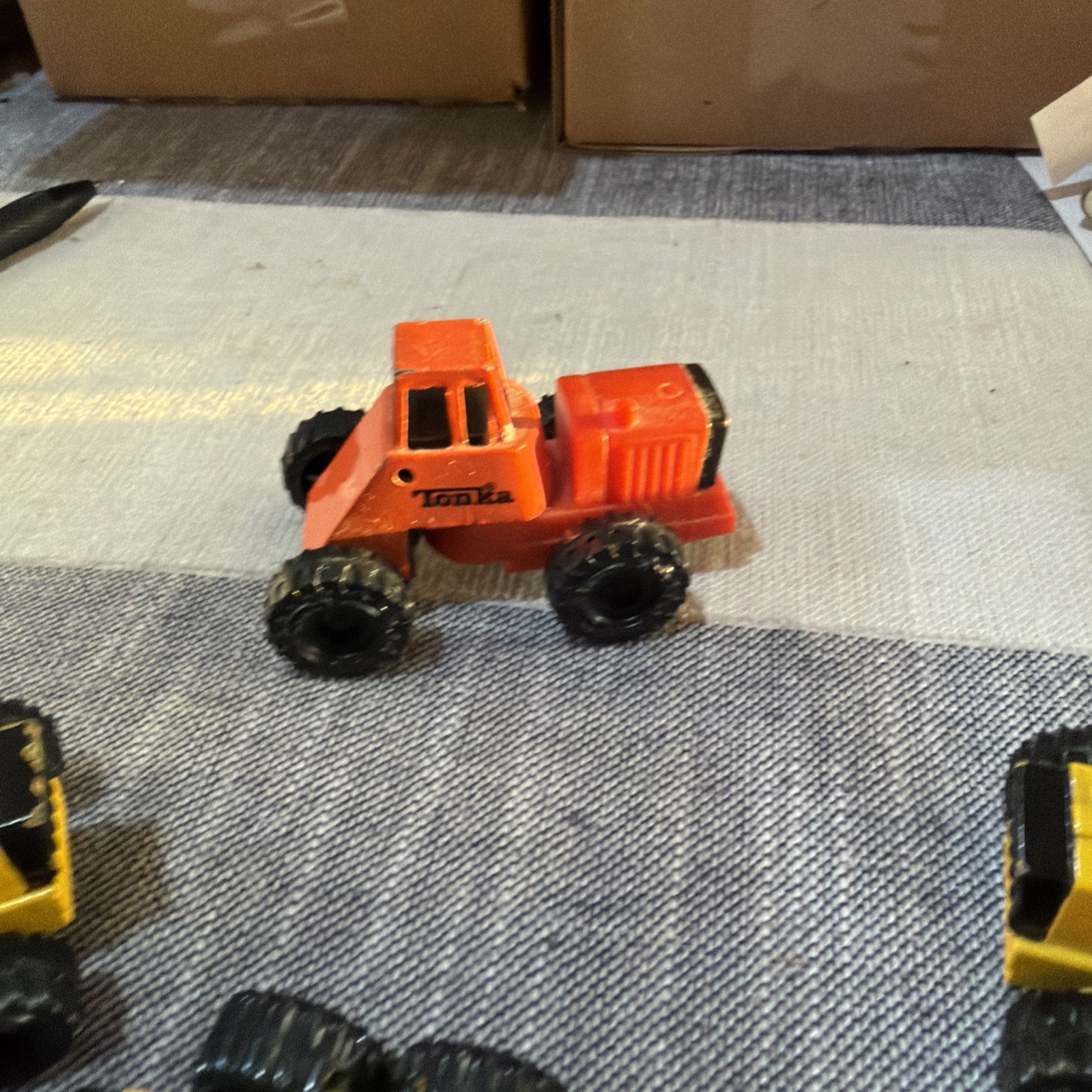 Lot of 4 1992 & 94 Tonka Diecast Construction Heavy Duty Equipment