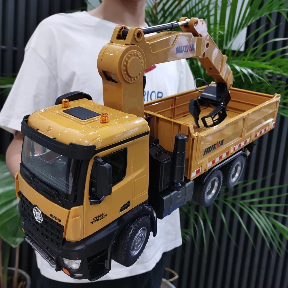 HUINA 575 1/14 RC Car 26CH Remote Control Alloy Timber Dump Truck Gift kids New