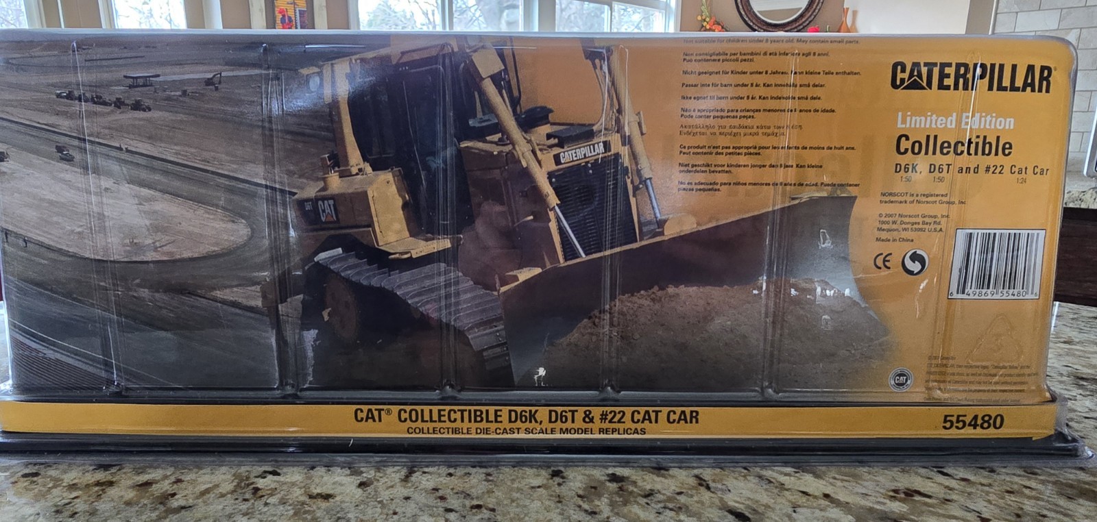 Limited Edition Norscot CAT Collectible D6k, D6T & #22 Cat Car 55480 NEW