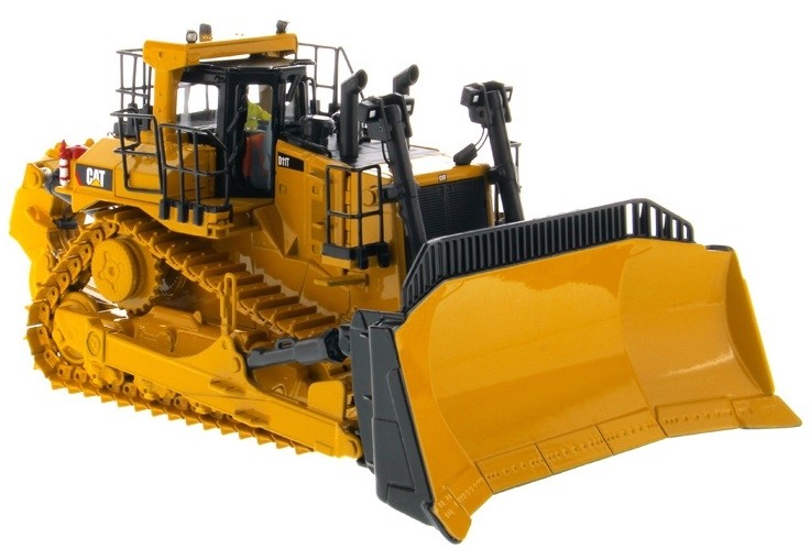 DIECAST MASTERS – CATERPILLAR D11T Ripper Equipped Accompanied Figure…