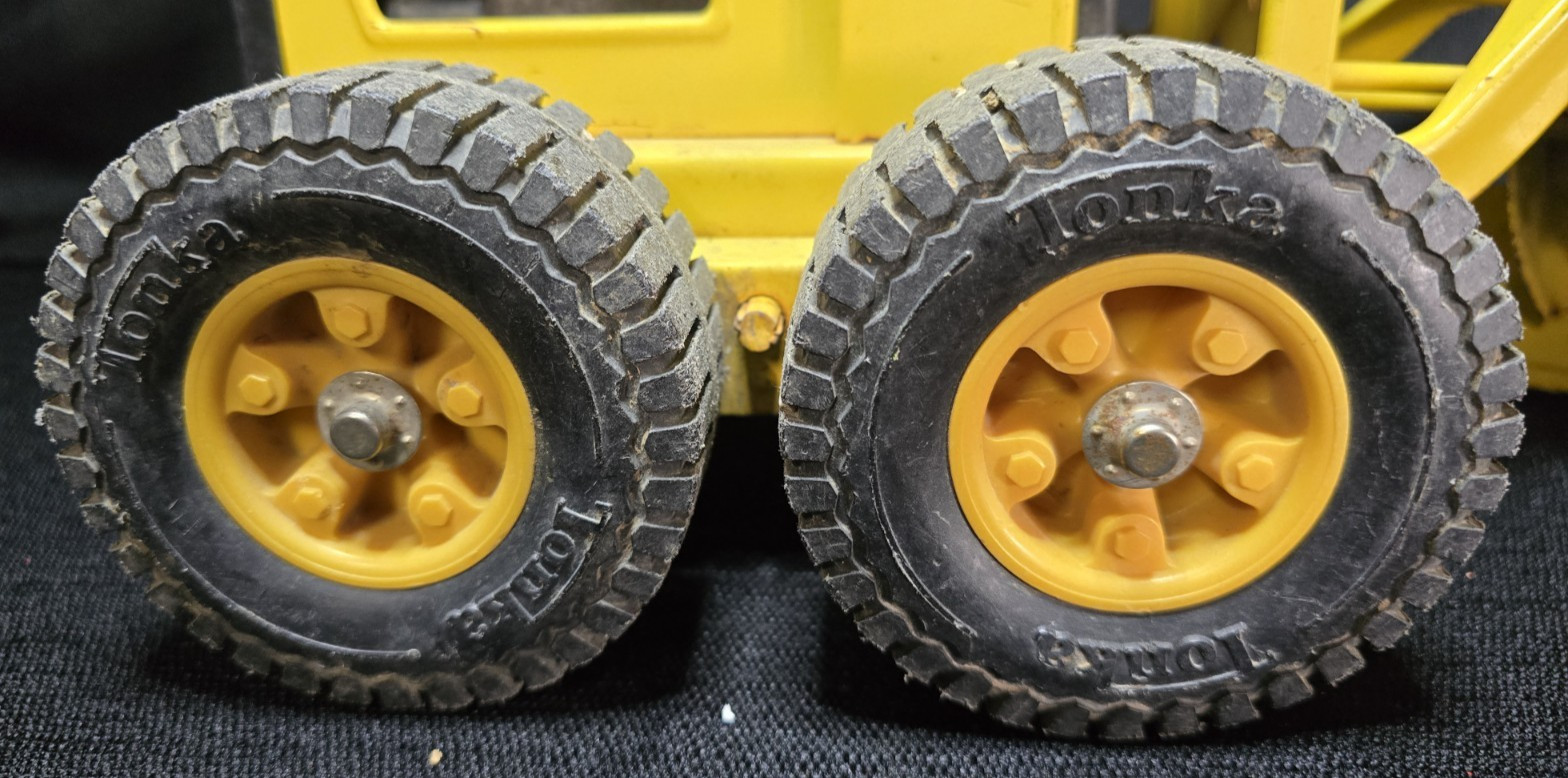 Vintage 1960s Tonka Motor Grader Pressed Steel Yellow USA Classic Display Piece