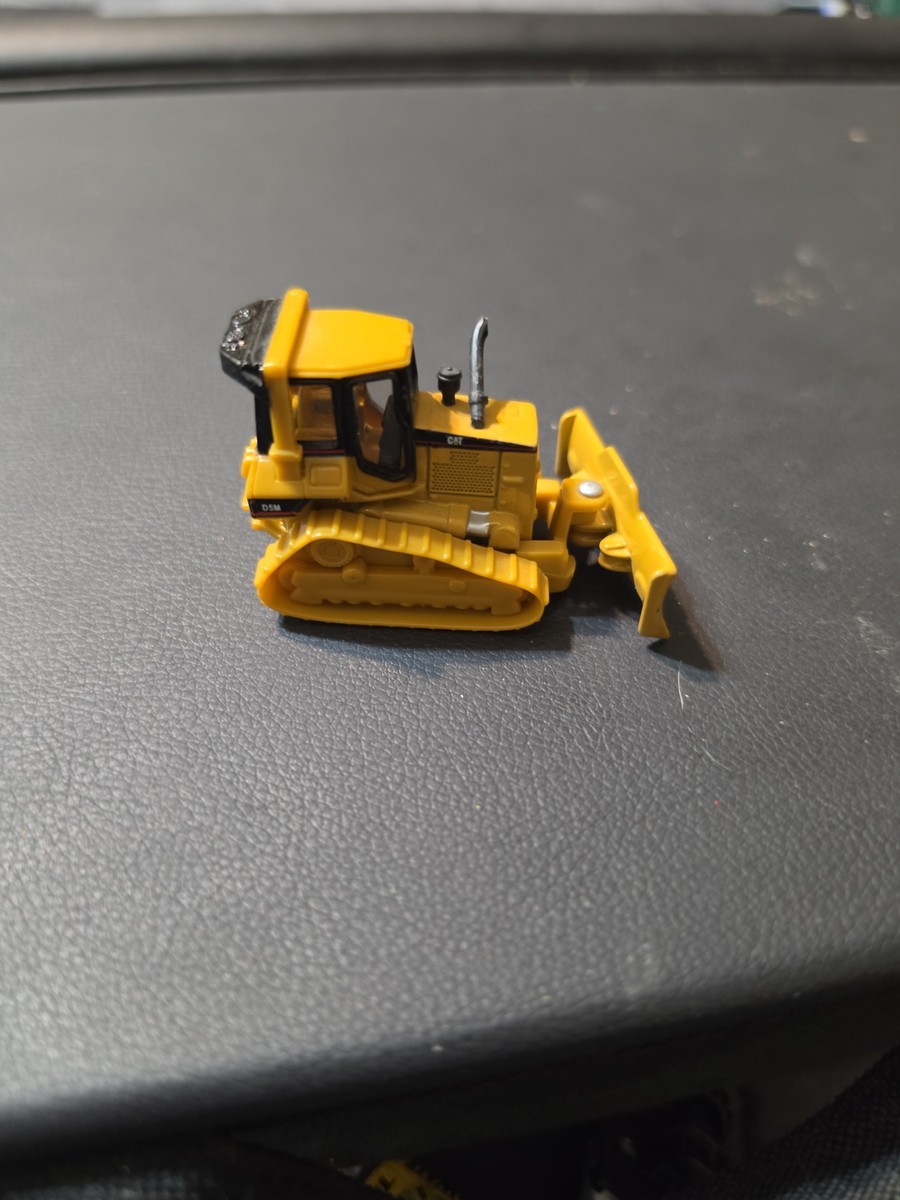 Die-Cast Caterpillar D5M Dozer