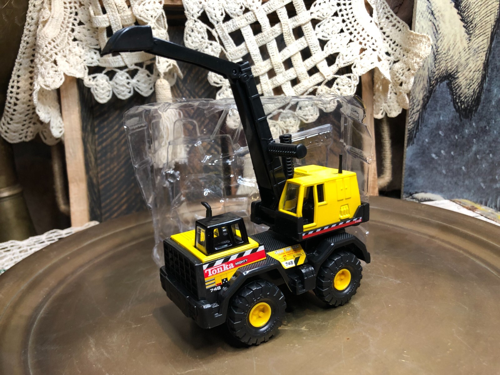 VTG Maisto Tonka Shovel Truck Backhoe 748 4.5″ length 1998 Steel Body NO BOX *C2