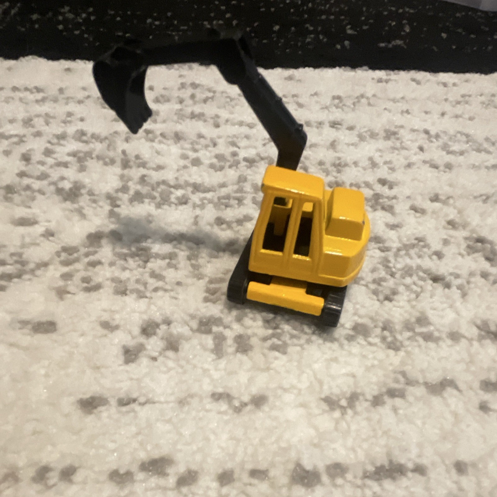 Lot of 2 Diecast Toy Construction Vehicles: Yellow/Black Excavator & Bulldozer