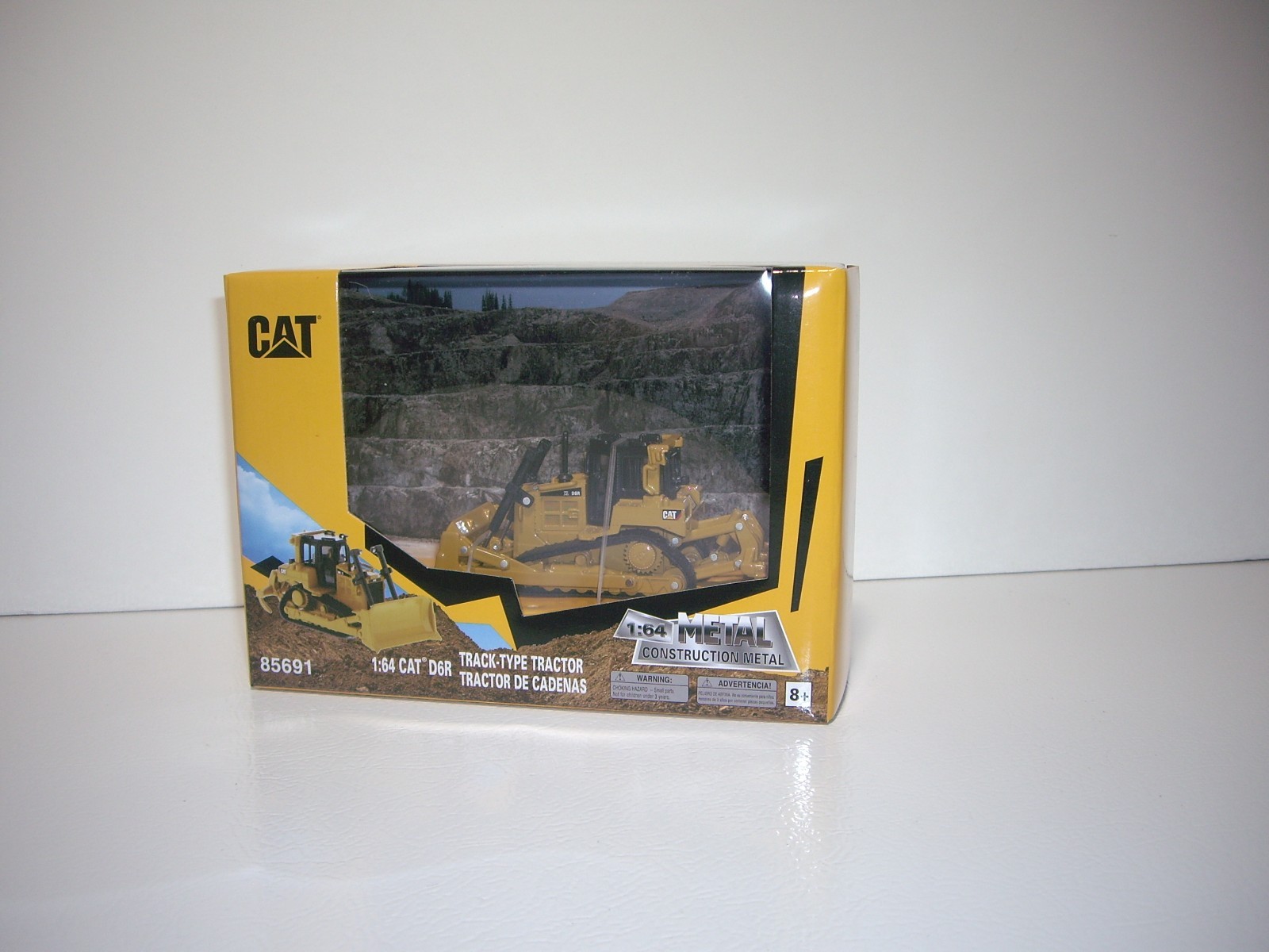 DIECAST MASTERS 1/64 CAT D6R TRACK-TYPE TRACTOR SAME SCALE AS DCP