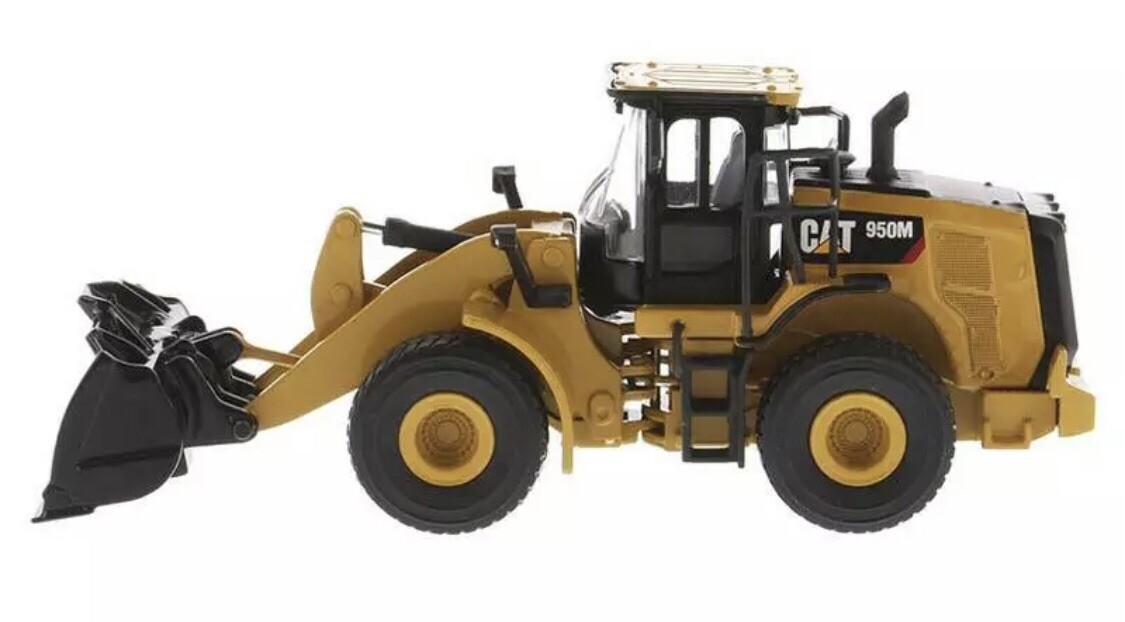 CAT Caterpillar 950 M Wheel Loader 1/64, Play & Collect by Diecast Masters 85608