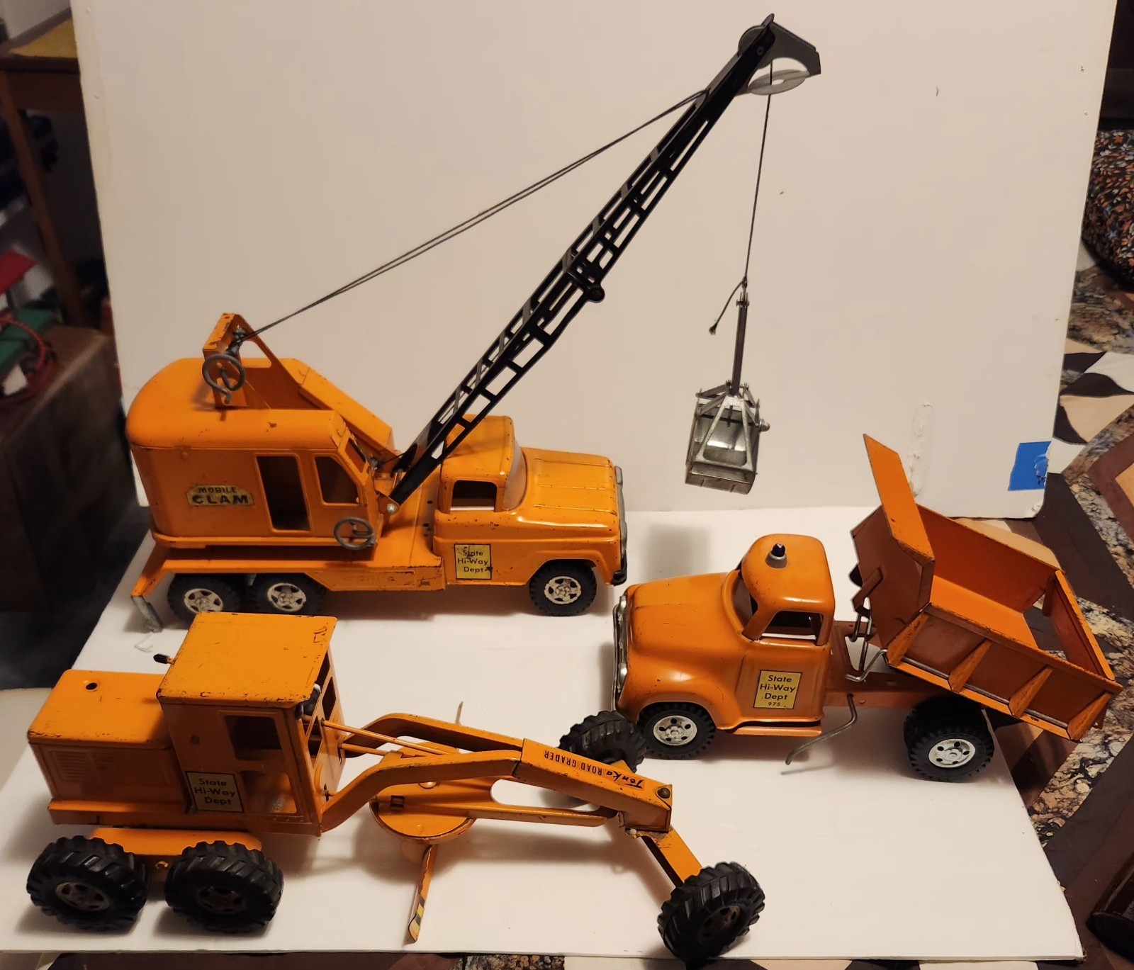 3 1950’s Tonka’s, Clam Shell Mobile Truck, Road Grader + Dump Truck