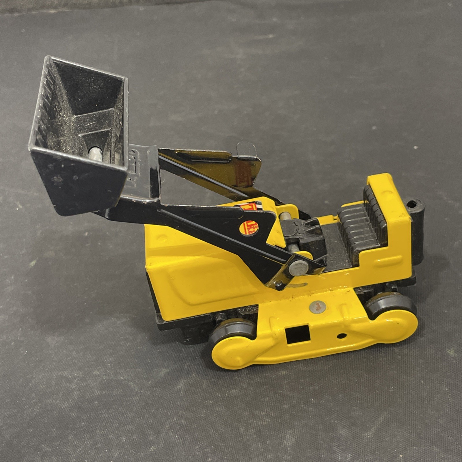 Tonka Bulldozer 4.5″ Vintage 1976 Pre-Owned