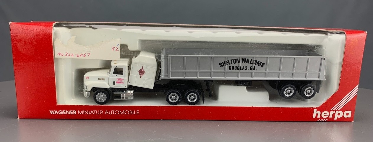 HO Scale Herpa 6067 MACK Semi Truck Shelton Williams w/Gravel Box Trailer HO7672