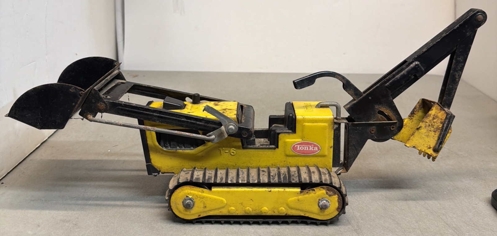 Vintage Tonka Steel Metal T-6 Front End Bucket Loader Bulldozer & Backhoe