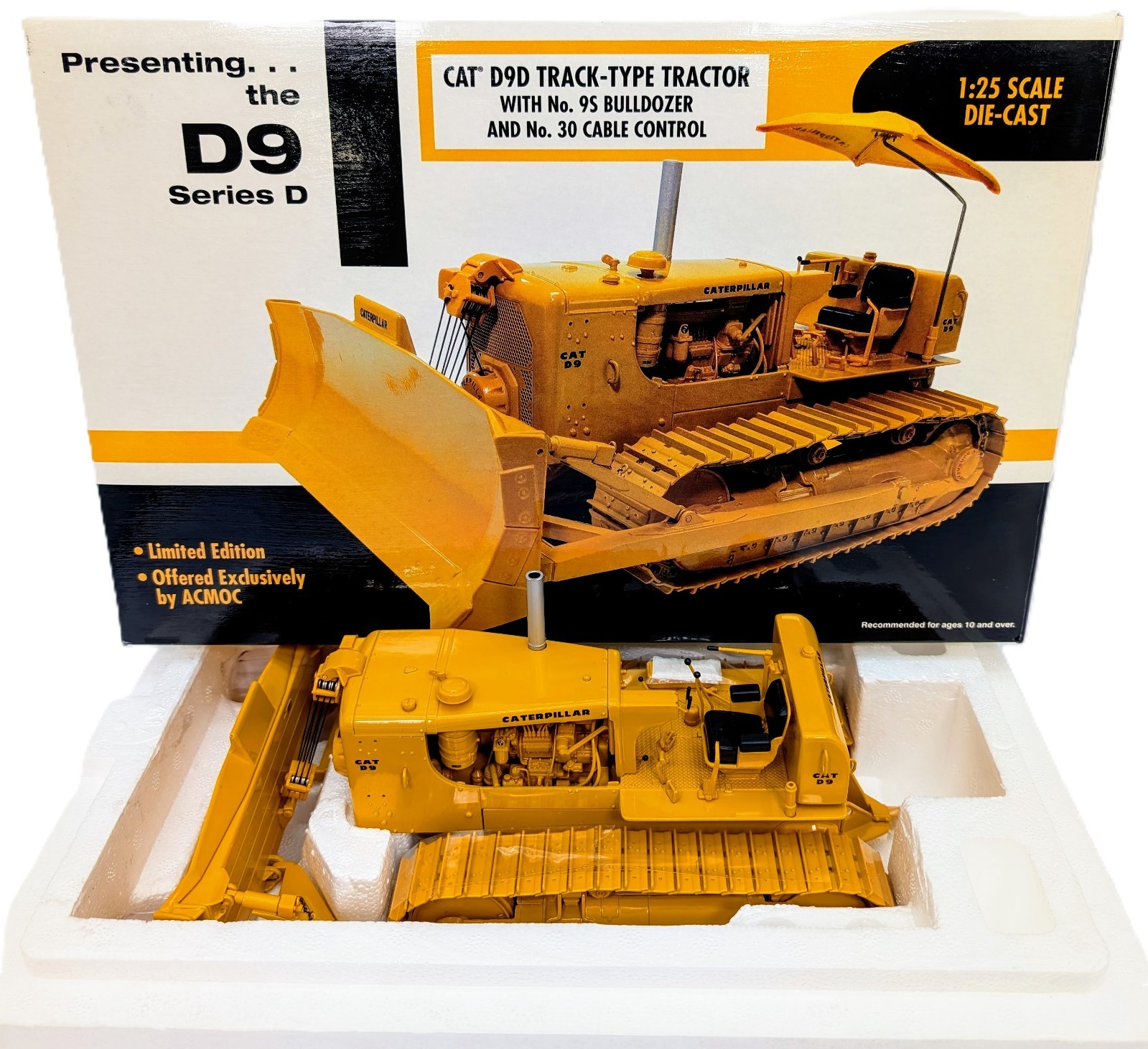 1/25 CAT D9 Series D Tractor with Cable Blade – ACMOC Show Edition 1 of 200