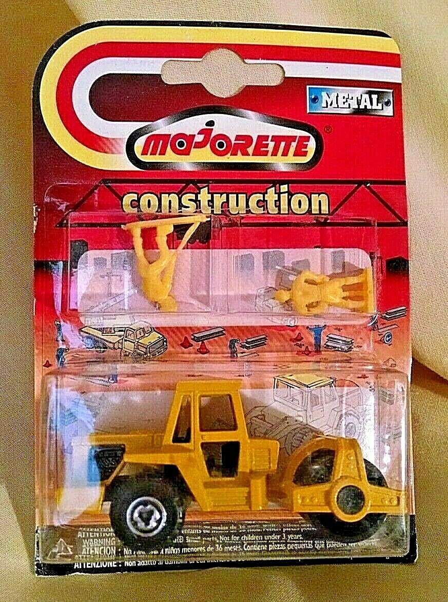 MAJORETTE NOS CONSTRUCTION ROAD ROLLER COMPACTOR 2 MEN 226 DIE CAST YELLOW.